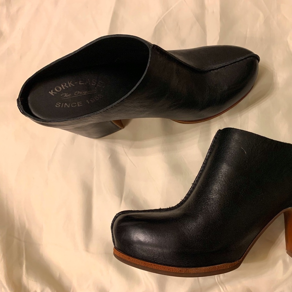 Kork-Ease Sagano platform mule clogs black leather (size 7)